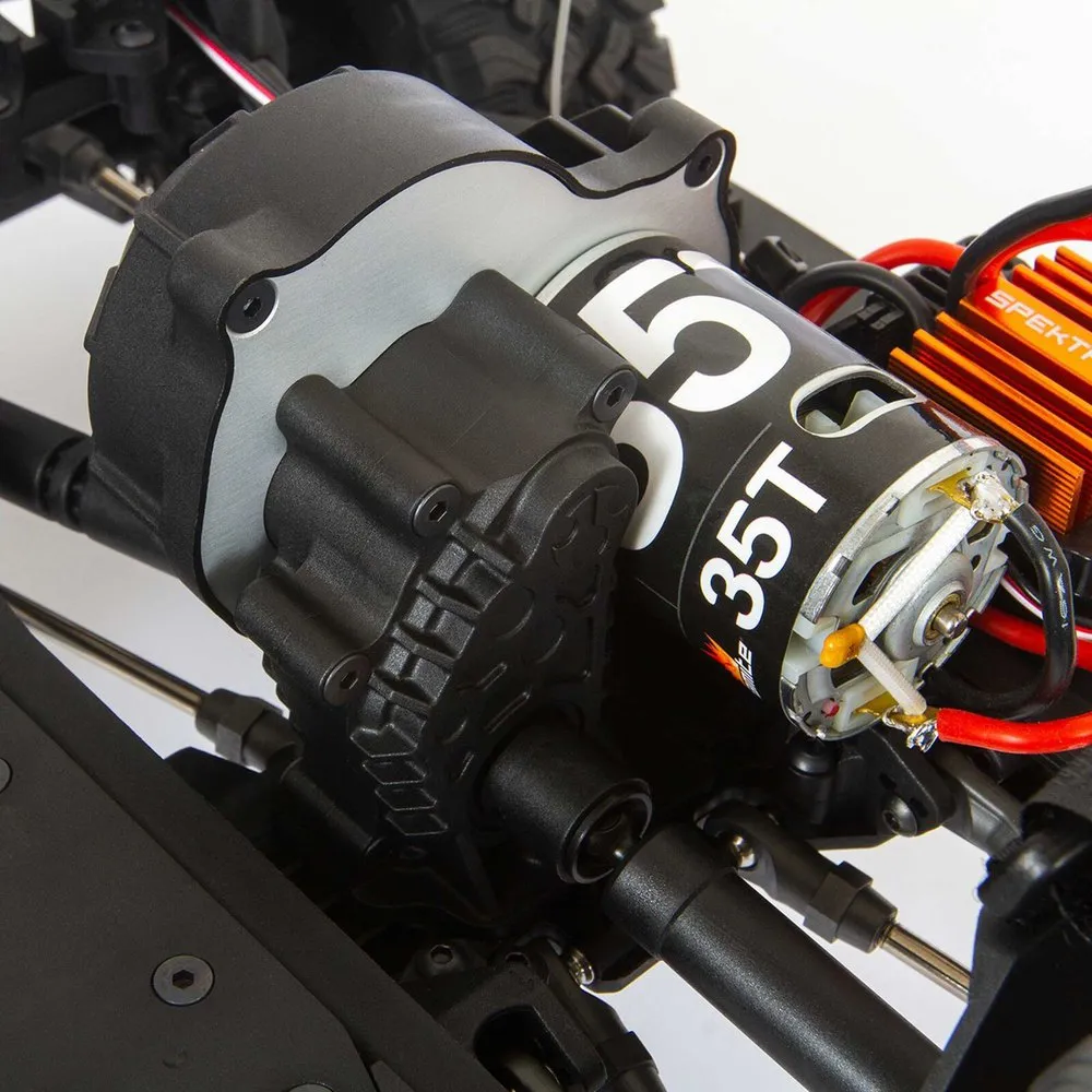 Axial SCX10 III Base Camp Remote Control Car - Image 13