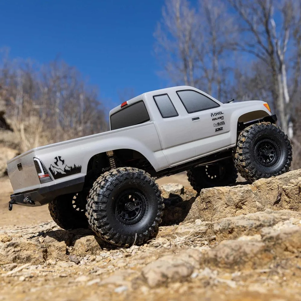 Axial SCX10 III Base Camp Remote Control Car - Image 6